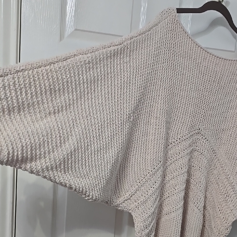 Women's Cream Knit Sweater - Picture 4 of 4